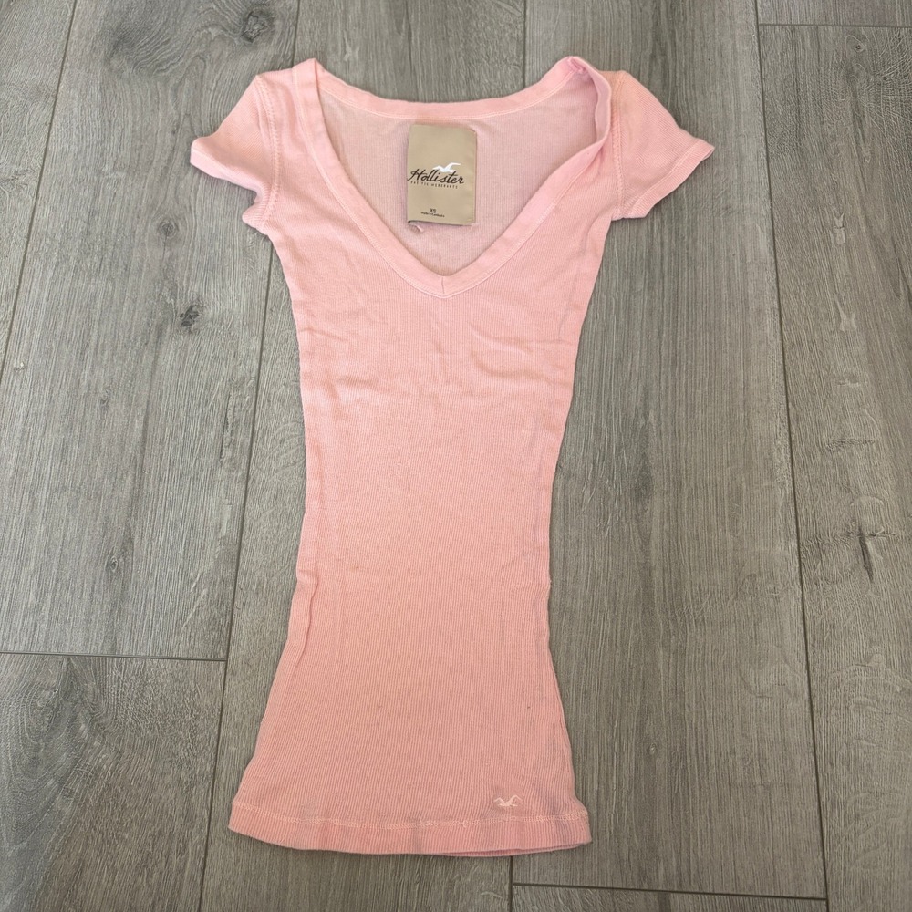 Hollister Pink Ribbed V-Neck Short Sleeve Tee Womens XS Y2K Longline Coquette